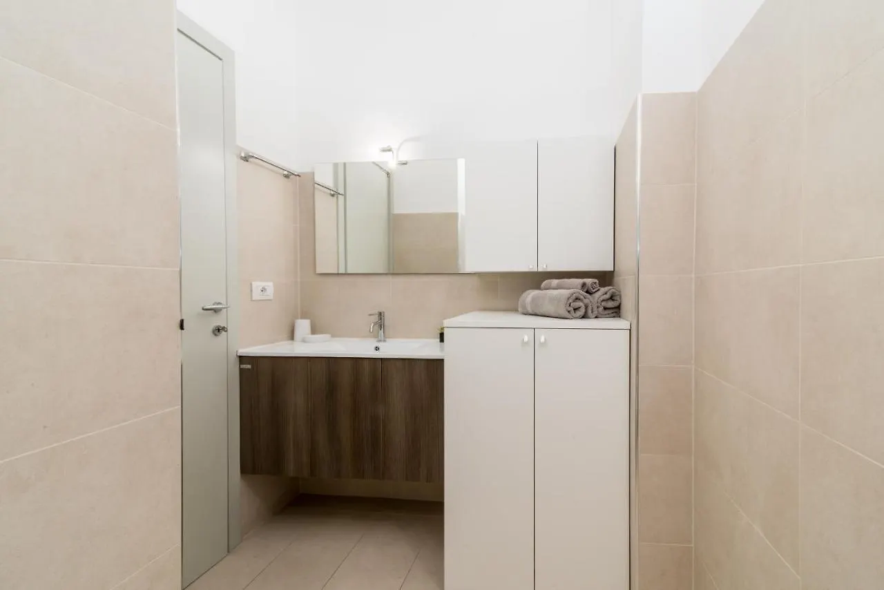 The Best Rent - Viale Corsica Apartment Milano